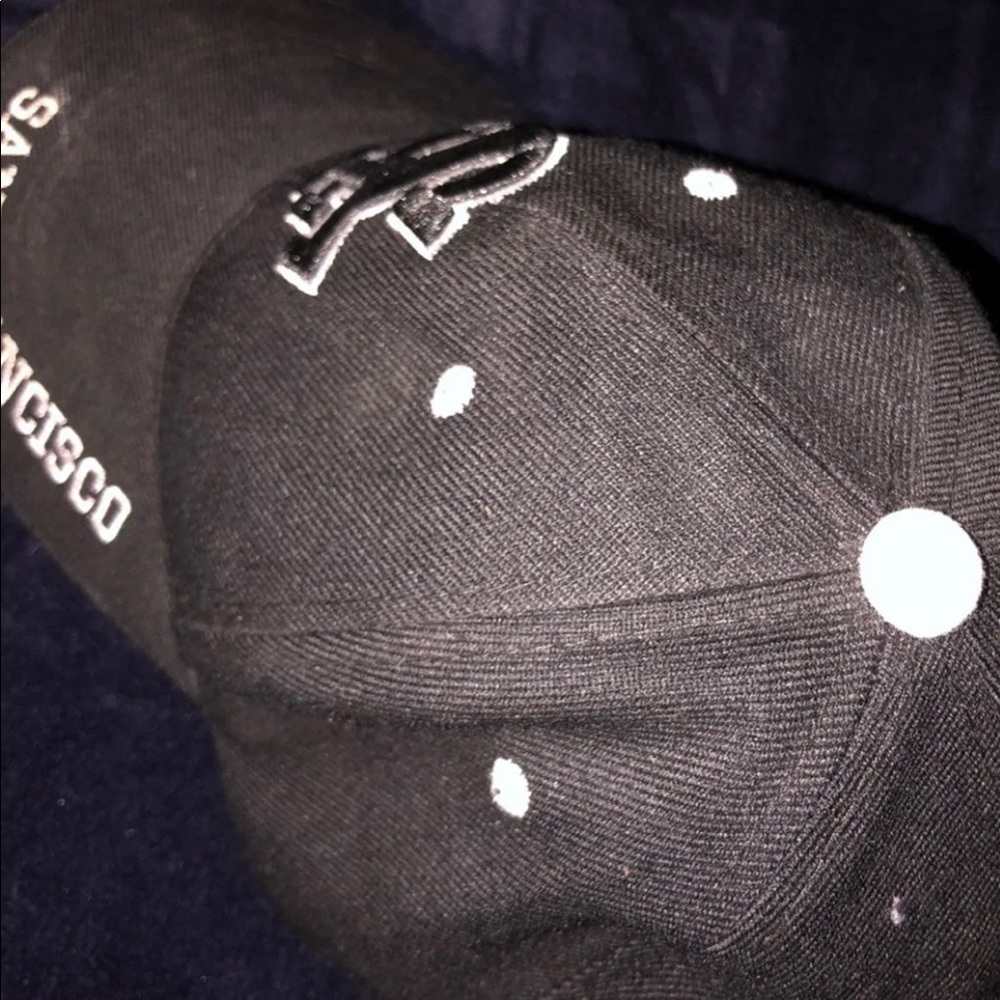 hat - Picture 3 of 3